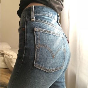 Levi’s Wedgie Straight jeans